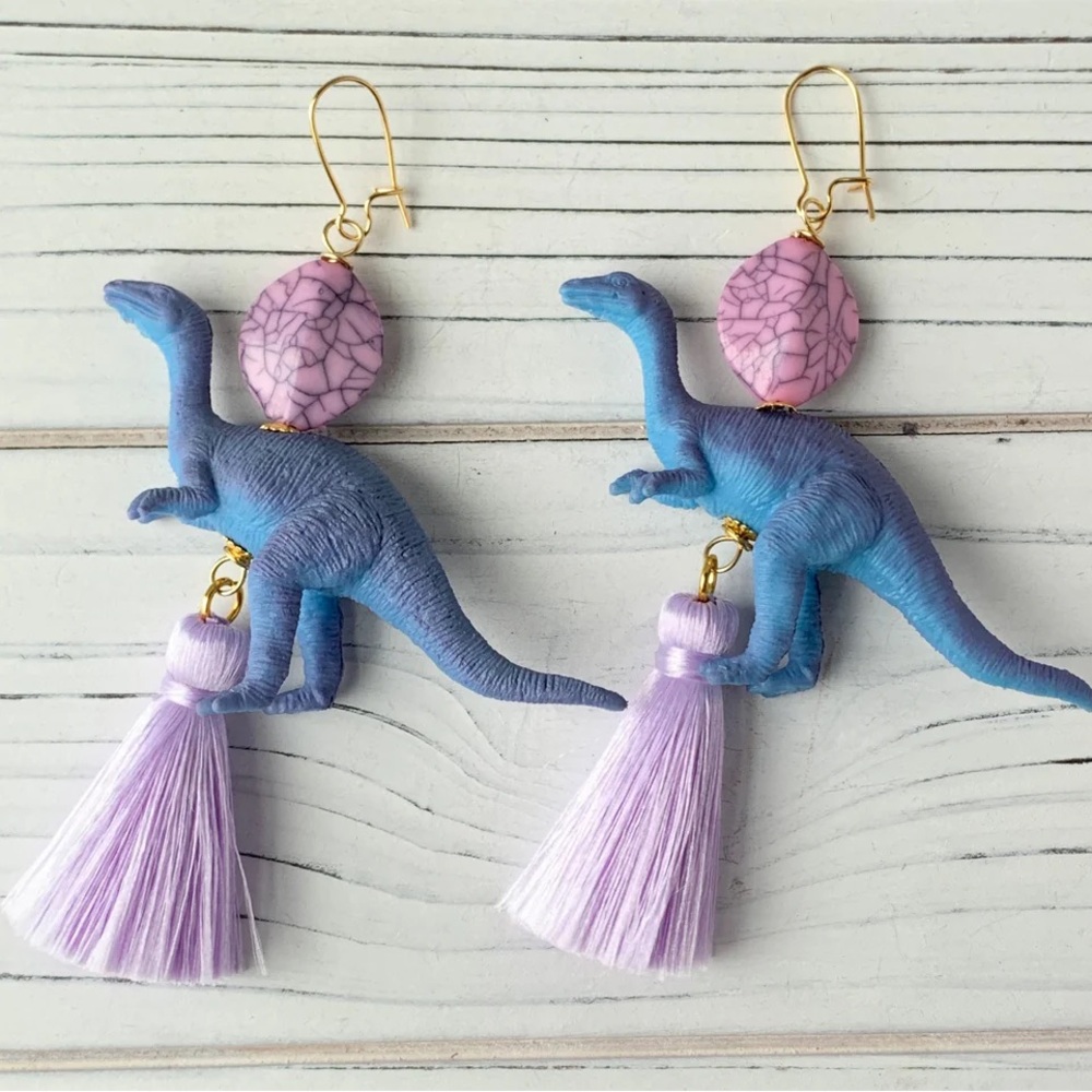 Lenora Dame Iguanodon Dinosaur Earrings - Picture 2 of 5